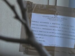 Il padre spara al figlio e lo uccide: “Mi colpiva con un bastone, mi sono difeso” – VIDEO