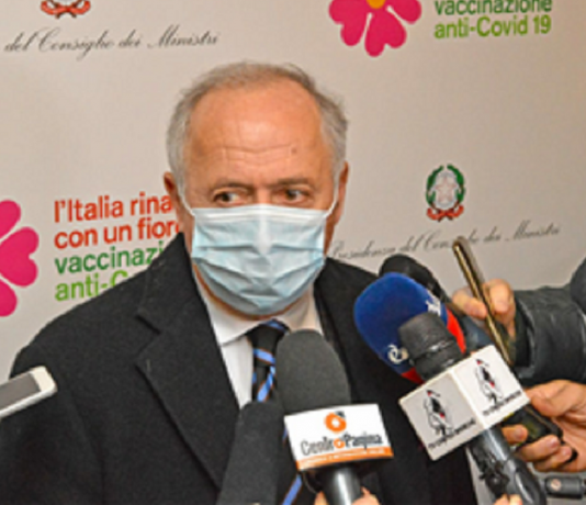 Vaccini, al via prenotazioni per i turisti nelle Marche