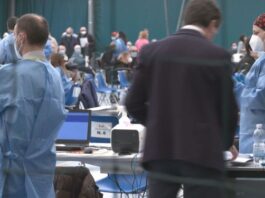 Vaccini, ecco i documenti da stampare e portare con sé per evitare le code ai centri