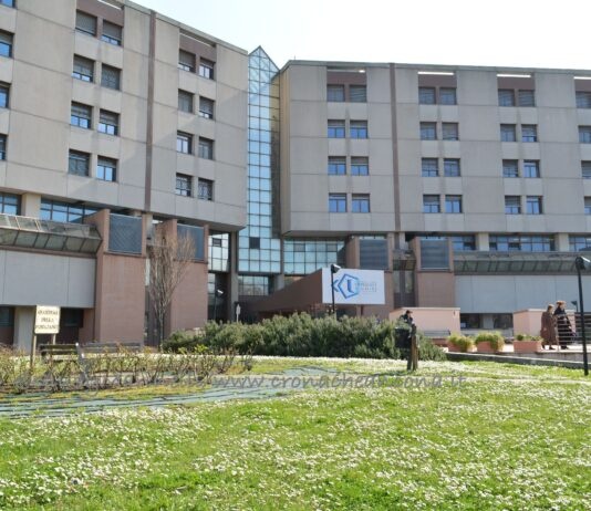 Plasma sprecato. Il dg dell’Aoum Gozzini: “Gestione non ottimale delle risorse disponibili”
