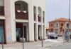 Tragedia a Senigallia: 55enne precipita dal terzo piano Si lancia dal terzo piano della propria abitazione: muore sul colpo un uomo di 55 anni