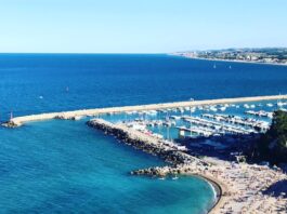 Vaccini per le aziende turistiche, Confcommercio: “Meglio il monodose”