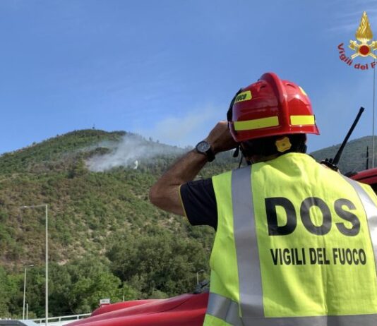 Dieci ettari di bosco in fiamme. Vigili del Fuoco ancora al lavoro a Genga