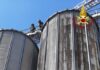 A fuoco due silos a Petritoli, vigili del fuoco al lavoro