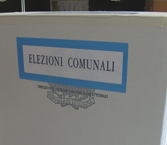 Verso le elezioni comunali di fine maggio: dal velluto alle palme ecco i 27 comuni al voto, i candidati e le liste