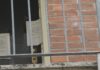Resta in carcere il 47enne che ha accoltellato la moglie