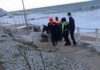 Dal mare in tempesta riemerge un cadavere