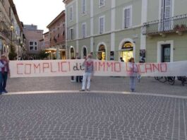 Condanna a Mimmo Lucano: manifestazione di solidarietà a Senigallia Riace: manifestazione solidarietà per Lucano a Senigallia