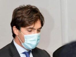 Acquaroli, “riforma sanitaria al via entro l’autunno” Mascherine all'aperto, il Presidente della Regione Acquaroli: "Fortemente consigliate". Dopo Ancona e Pesaro, altre città verso l'obbligo