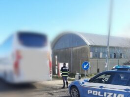 Partito da Civitanova senza Green Pass, autista sostituito e multato a Teramo Partito da Civitanova senza Green Pass, autista sostituito e multato a Teramo