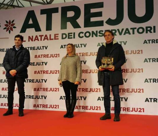 Roma: Premio “Atreju” al Ct Mancini, consegnato dal Presidente Acquaroli Roma: Premio "Atreju" al Ct Mancini, consegnato dal Presidente Acquaroli