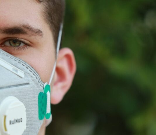 Covid: + 59% dei casi rispetto alla scorsa settimana Marche, il #Covid colpisce sempre più giovani: 17enne talento del nuoto grave a Torrette; sta meglio il neonato positivo ricoverato al Salesi