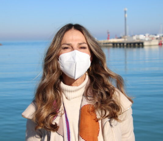 #Covid e ospedali in difficoltà. Claudia, malata di cancro, si rivolge ai furbetti del Green Pass: “Egoisti, riflettete” #Covid e ospedali in difficoltà. Claudia, malata di cancro, si rivolge ai furbetti del Green Pass: "Egoisti, riflettete"