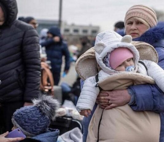 Profughi Ucraini nelle Marche: in 2230 tra donne e bambini finora arrivati, il 95% ospitati da parenti e amici Ponte ucraina - Marche: 2230 i profughi finora arrivati, il 95% ospitati da parenti e amici
