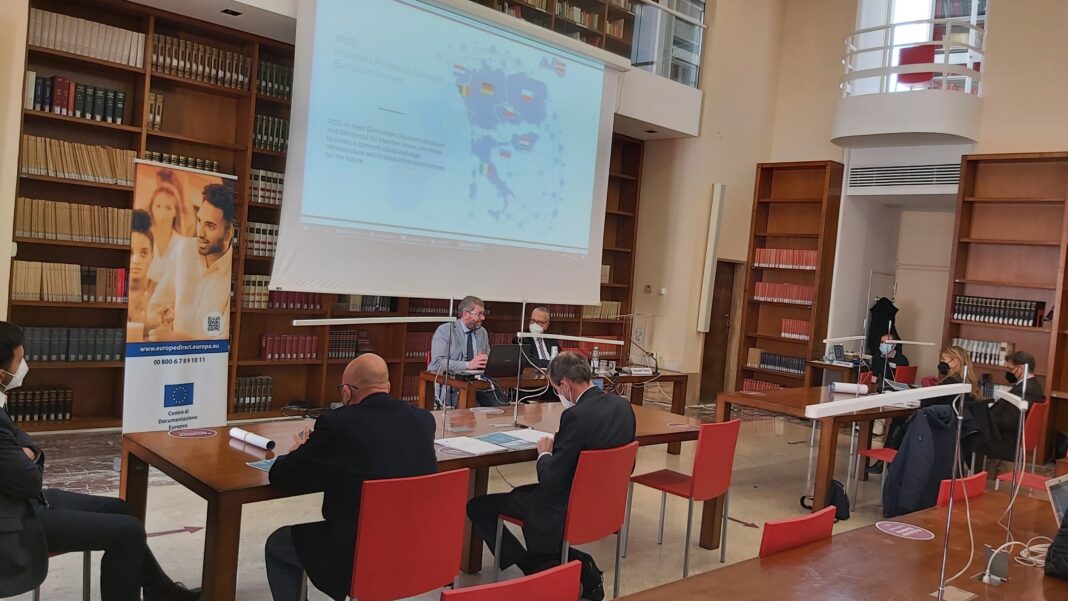 Intelligenza artificiale e Mercato Digitale: l'Università di Macerata è pronta a cogliere il cambiamento e le nuove regole del gioco.