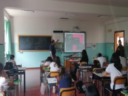 Educazione stradale nelle scuole, la polizia incontra i ragazzi