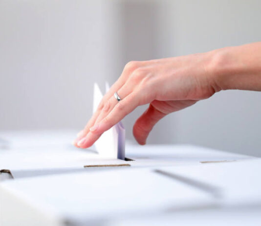 Pedaso, sei consiglieri rassegnano le dimissioni: il Comune al voto a maggio