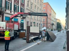 Ancona. Via le isole tecnologiche lungo corso Garibaldi