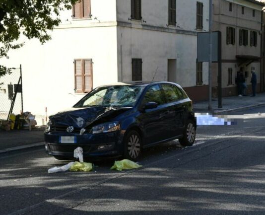 Macerata. Una donna di 67 anni muore travolta da un’auto