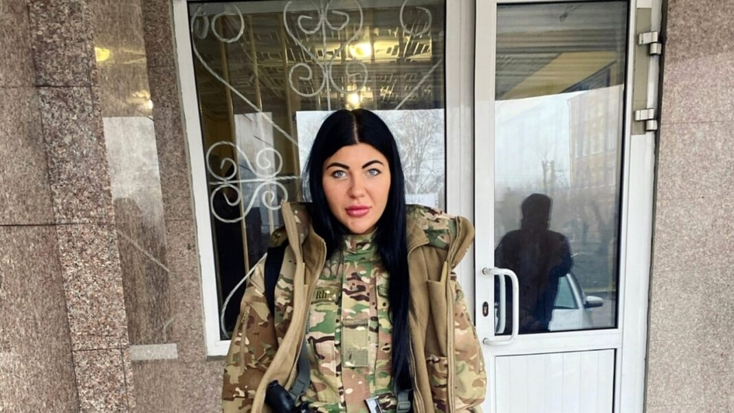 Salvate la soldatessa Victoria. Il tenente dell'Esercito Ucraino ricevuta a Falconara. "Spero di rimanere in Italia" Salvate la soldatessa Victoria. Il tenente dell'Esercito Ucraino ricevuta a Falconara. "Spero di rimanere in Italia"