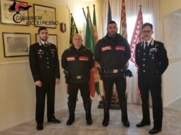 Ascoli: borsa con dentro 1.000 euro smarrita in strada. I Carabinieri la trovano e la restituiscono al proprietario Ascoli: borsa con dentro 1.000 euro smarrita in strada. I Carabinieri la trovano e la restituiscono al proprietario
