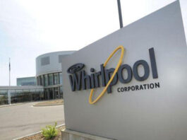 Whirlpool illustra la cessione delle attività in Europa, i sindacati: “Governo garantisca occupazione”