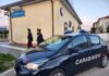Decide di farla finita sui binari: i Carabinieri bloccano i treni e la salvano Decide di farla finita sui binari: i Carabinieri bloccano i treni e la salvano