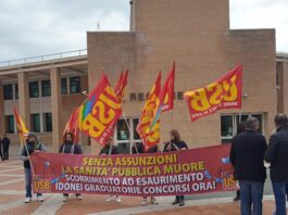 Sanità. Sit-in dell’Usb: “Prorogare la graduatoria dei sanitari”