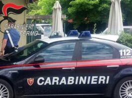 Si finge operatrice postale per farsi accreditare 1800 euro: scatta la denuncia