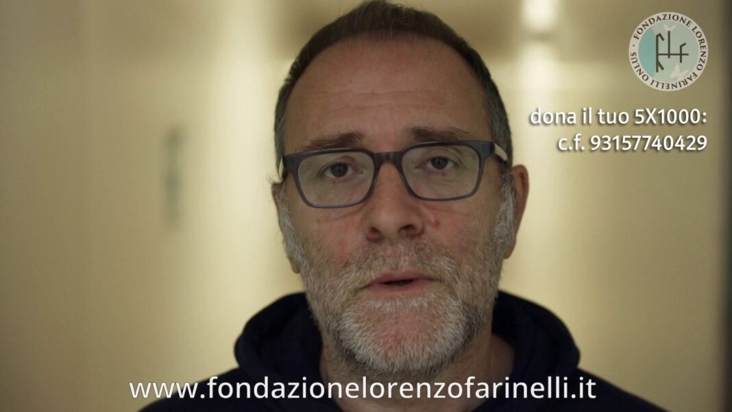 «Dona il tuo 5×1000 alla Fondazione Lorenzo Farinelli», il video-appello di Valerio Mastandrea
