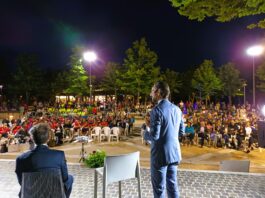 Cingoli si fa festa tra sport, turismo e senso di Comunità. Piazza piena e tanti sorrisi per il “Buonasera Marche Show” Buonasera marche show cingoli maurizio socci spettacolo eventi marche