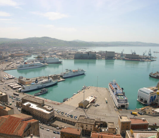 Ancona è la città più vivibile per il meteo. Ma in questi giorni nel capoluogo è caldo da “bollino rosso”