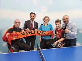 Danilo Faso, il Sinner del Tennis Tavolo protagonista stasera su èTV. Il baby fenomeno della Virtus Servigliano si racconta (e gioca) nei nostri studi Danilo Faso Sinner tennis tavolo maurizio socci ètv punti di vista fabio paci