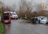Incidente ad Amandola, i vigili del fuoco estraggono i conducenti dalle lamiere