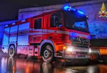 Crolla il tetto di un’abitazione, due famiglie evacuate