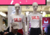 Via ai saldi, ma con quali soldi? Confcommercio: “Sei marchigiani su dieci ci proveranno”. Giro d’affari da 210 milioni Via ai saldi, ma con quali soldi? Confcommercio: "Sei marchigiani su dieci ci proveranno". Giro d'affari da 210 milioni