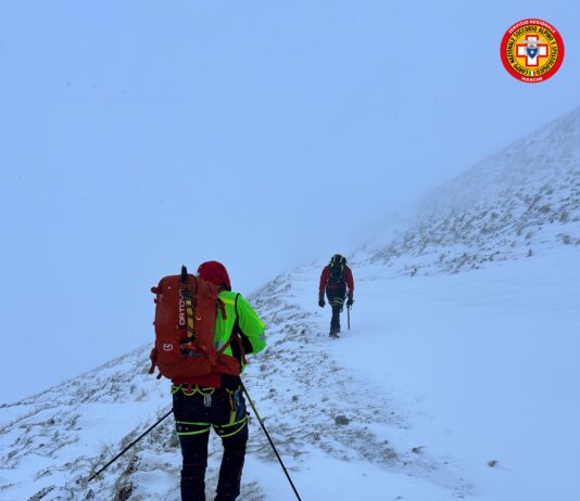 Maltempo Marche, Soccorso alpino e speleologico salva un escursionista in difficoltà sul Monte Vettore