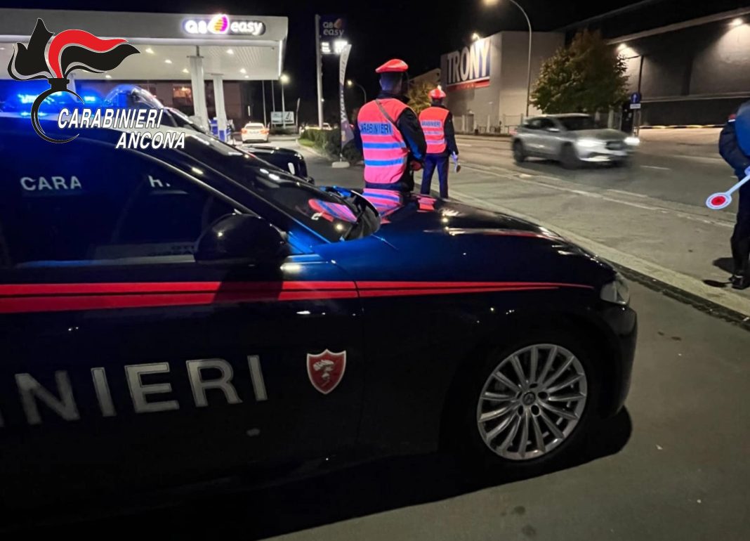 CC Ancona notte orizzontale