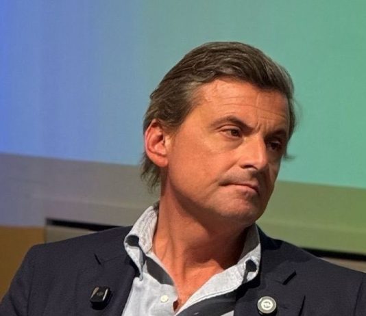 Calenda: “Nelle Marche non corriamo, ma non voterei chi dice no ai termovalorizzatori e sì ai redditi di cittadinanza”