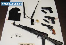 Minacce in strada con una pistola, nove denunciati a Jesi