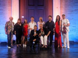 Caffè Teatro, confermata la 3a stazione del format di Inteatro e Comune di Polverigi. Cabaret, musica, storie e brindisi sotto le stelle. ÈTv Marche Media Partner. Main Sponsor Eco Demolizioni caffè teatro polverigi cabaret maurizio socci inteatro ètv canale 12