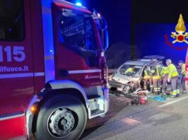 Frontale in superstrada, un’auto era in contromano. Due feriti gravi